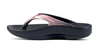 Oofos Women's Oolala Luxe Sandal - Rose Sparkle